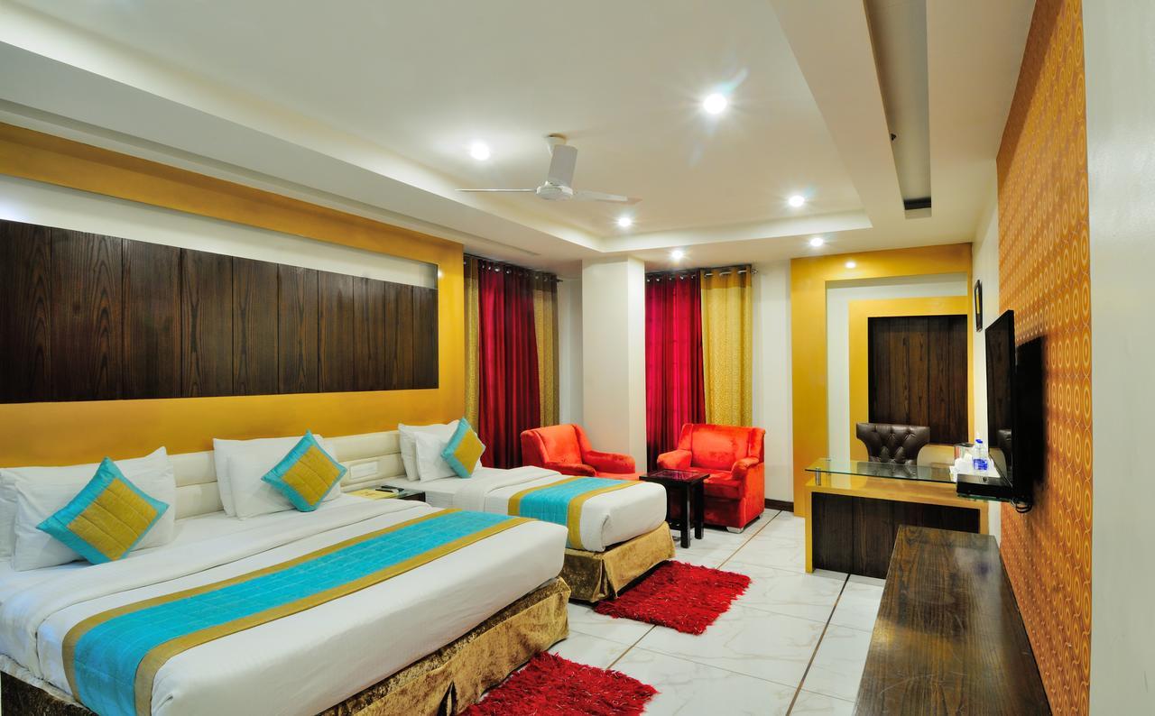 Le Benz - Free Airport Pick-up Hotel 3*