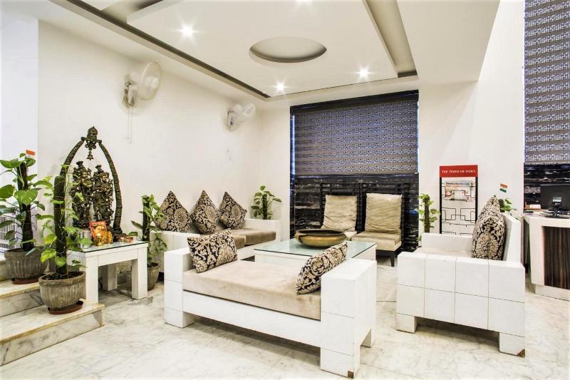 Hotel Le Benz - Free Airport Pick-up 3*
